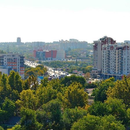 Уютная Квартира В Самом Центре. คีชีเนา ภายนอก รูปภาพ