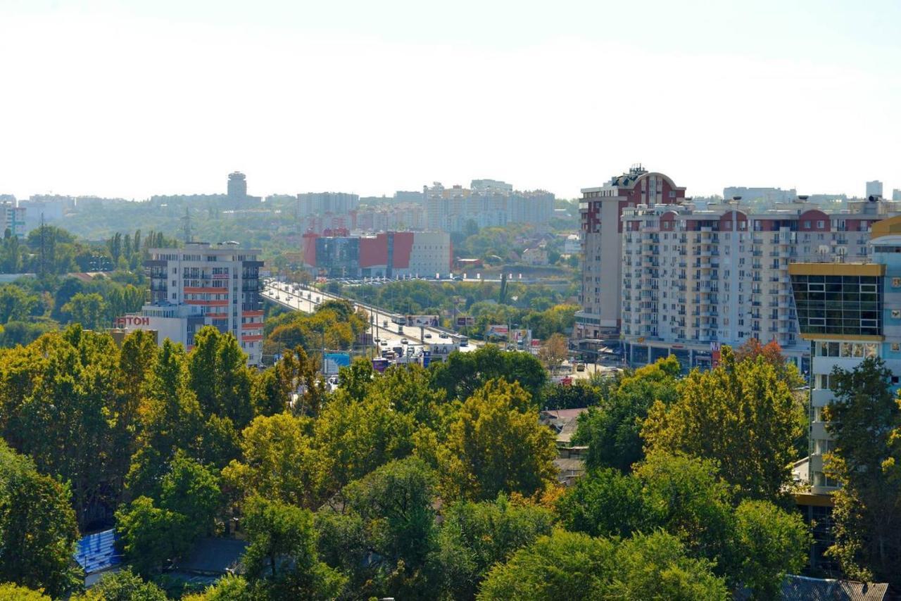 Уютная Квартира В Самом Центре. คีชีเนา ภายนอก รูปภาพ